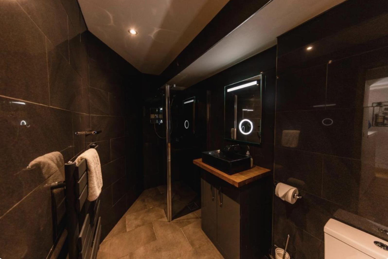Superb Luxury Apartment By Canal - Central Edinburgh Exteriér fotografie