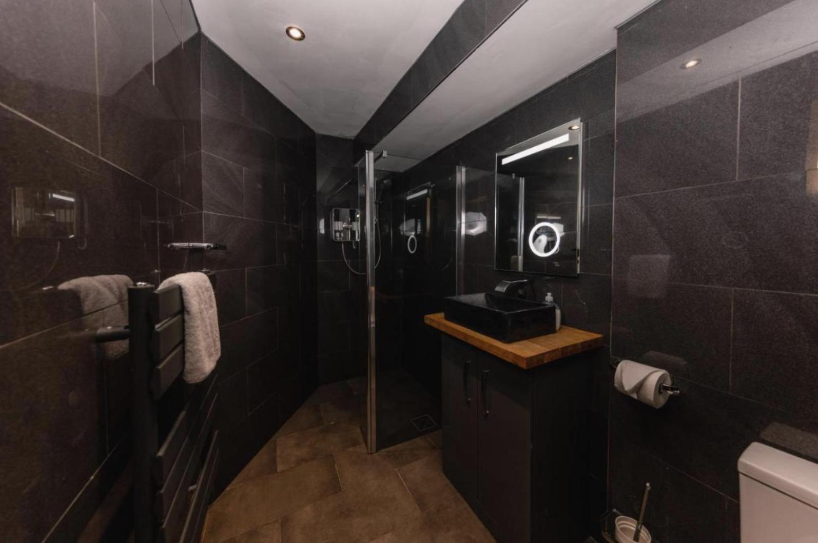 Superb Luxury Apartment By Canal - Central Edinburgh Exteriér fotografie